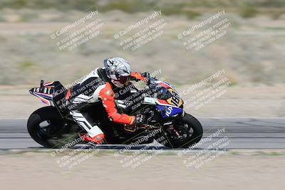 media/Jan-15-2026-Racers Edge (Thu) [[dfebeb70ab]]/2-A Group/Session 3 (Turn 15 Inside Pans)/